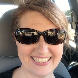 Meet your Posher, Carley